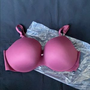 Brand New VS Body Bra size 38DD